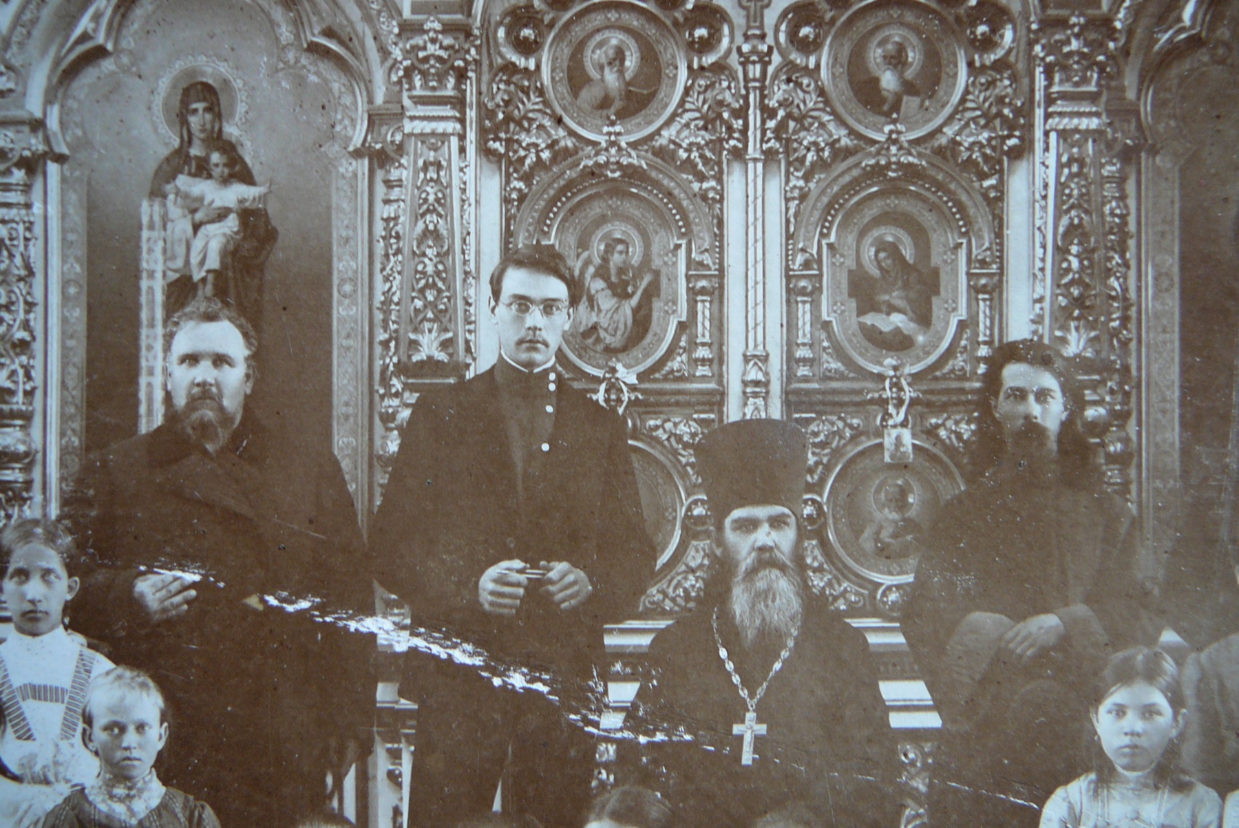 Мартын Краснопеев и его сын Александр в храме